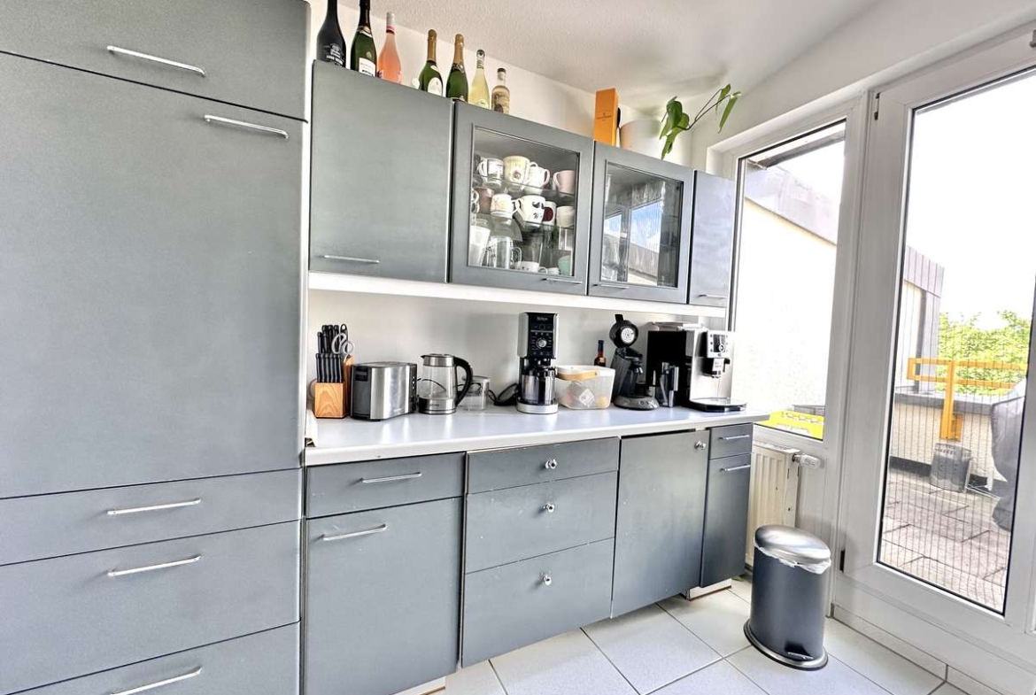 TRAUMHAFTE 3-Zi. Dachterrassenwohnung “AM Weiher” in USH