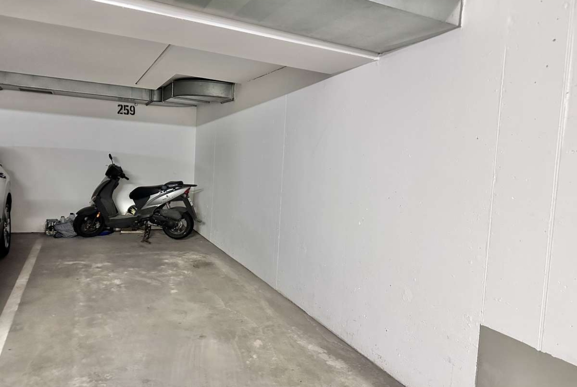 TRAUMHAFTE 3-Zi. Dachterrassenwohnung “AM Weiher” in USH