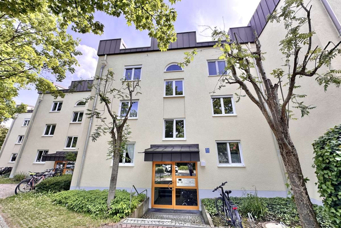 TRAUMHAFTE 3-Zi. Dachterrassenwohnung “AM Weiher” in USH