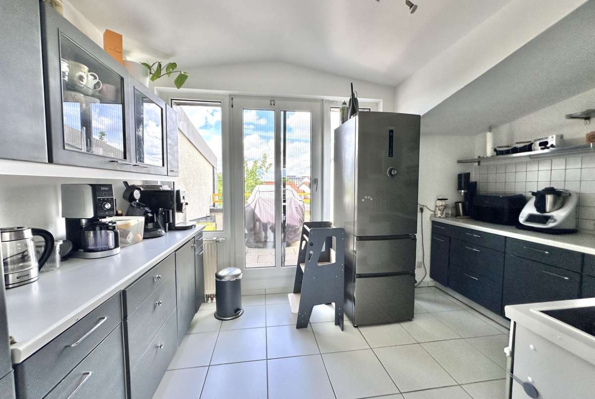TRAUMHAFTE 3-Zi. Dachterrassenwohnung “AM Weiher” in USH