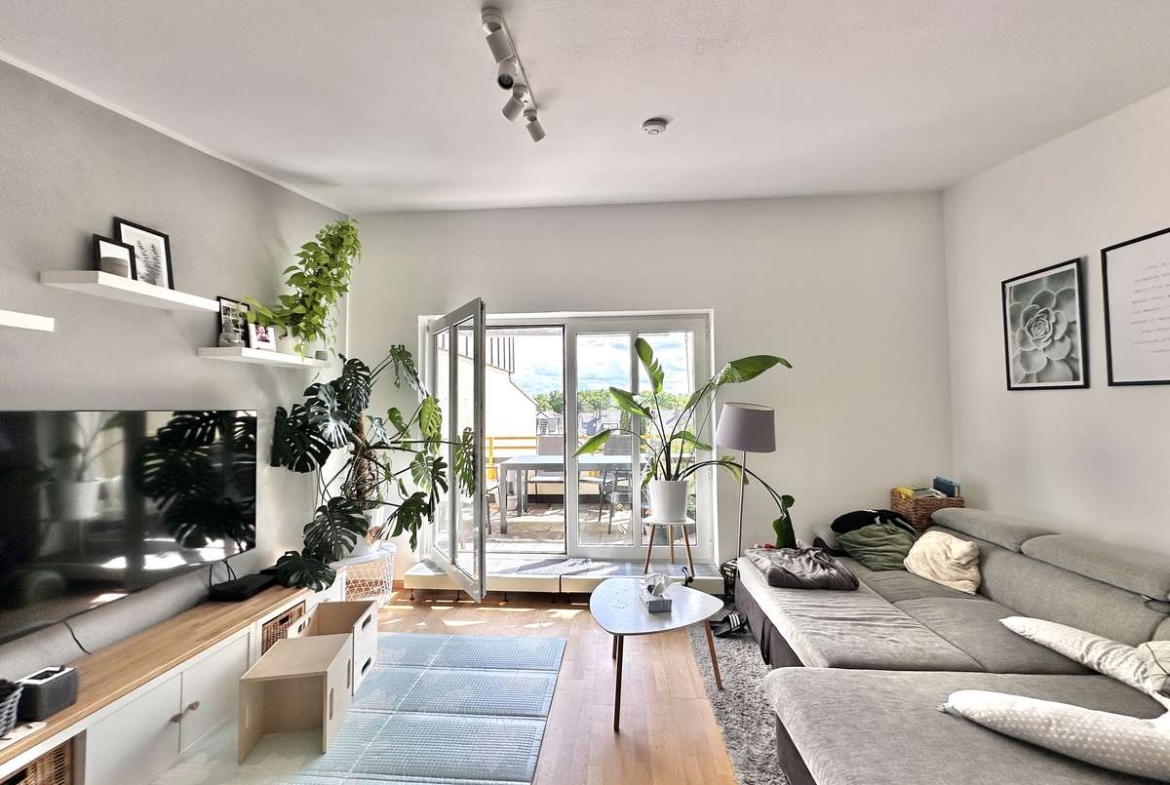 TRAUMHAFTE 3-Zi. Dachterrassenwohnung “AM Weiher” in USH