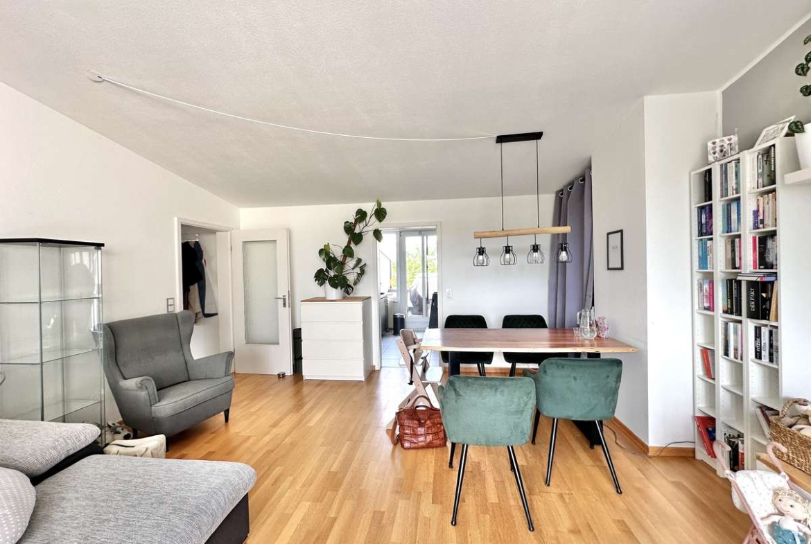 TRAUMHAFTE 3-Zi. Dachterrassenwohnung “AM Weiher” in USH