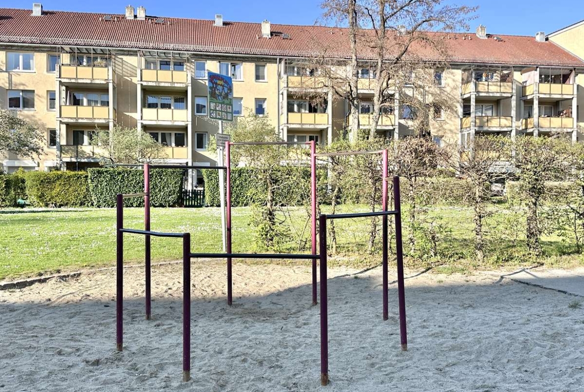 “Ruhig & grün” 3-Zi. Whg. in parkähnlicher Anlage – mit großem Süd Balkon/Nh. S1
