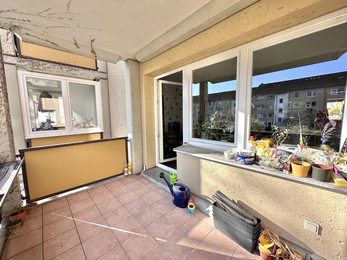 großer Südwest Blk. “Ruhig & grün” 3-Zi. Whg. in parkähnlicher Anlage – mit großem Süd Balkon/Nh. S1