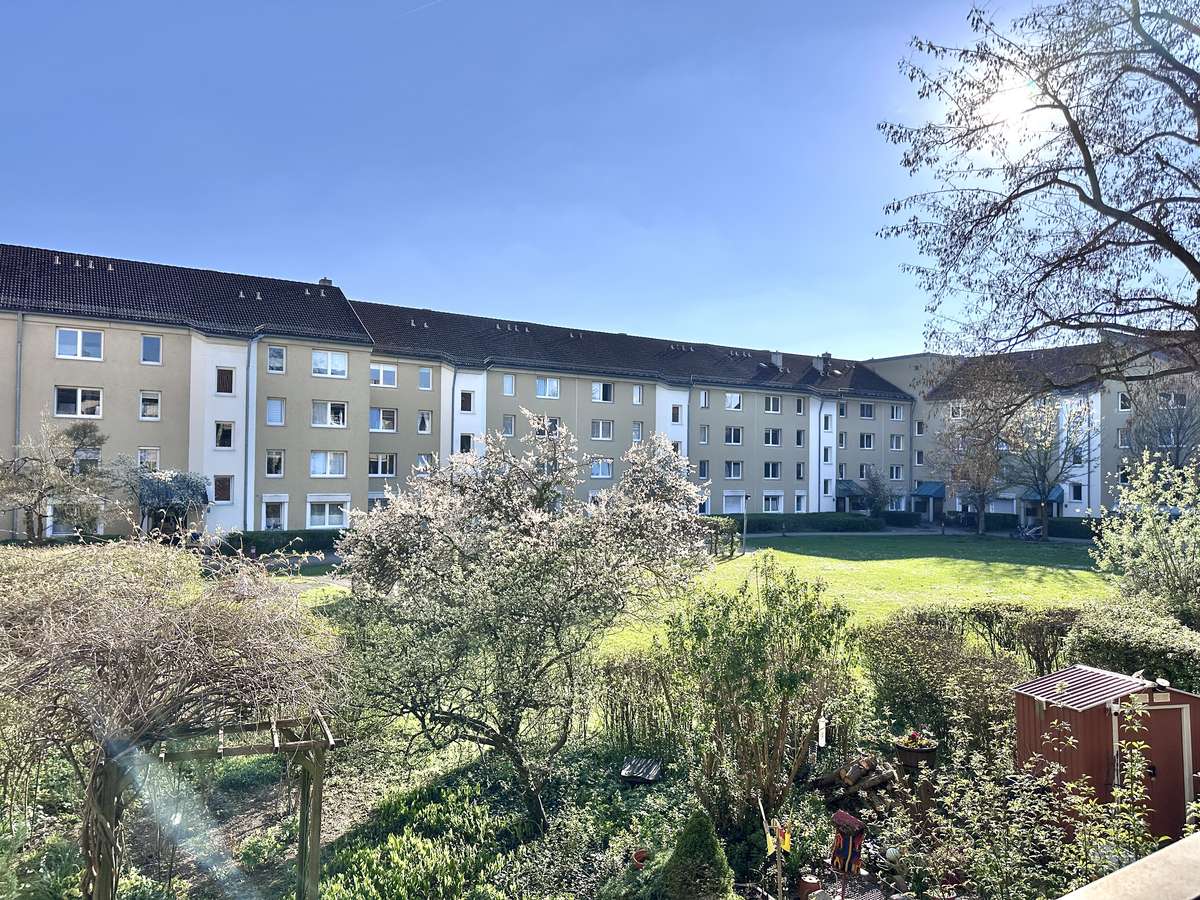 Ausblick “Ruhig & grün” 3-Zi. Whg. in parkähnlicher Anlage – mit großem Süd Balkon/Nh. S1