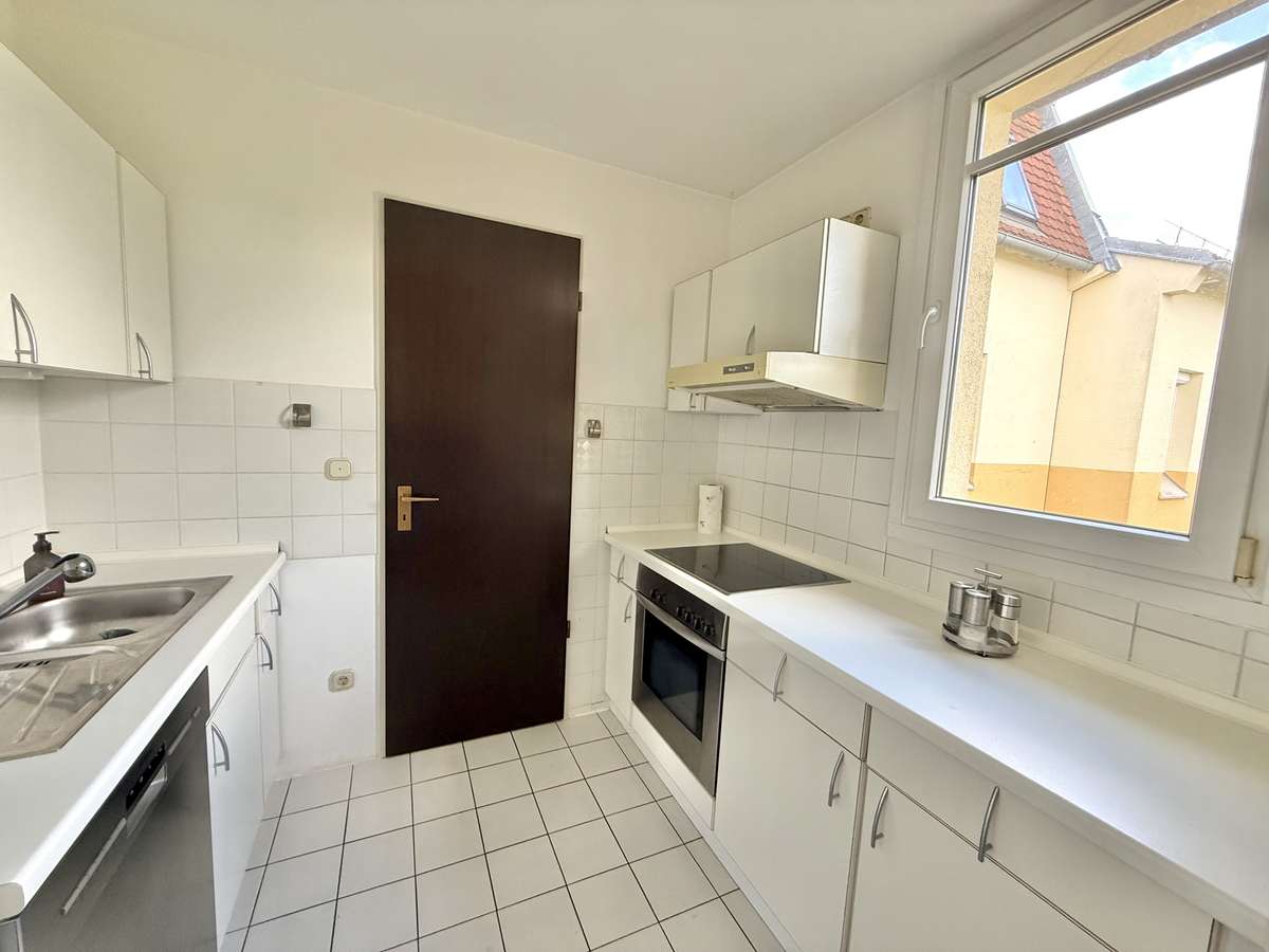 Helle und freundliche 2,5-Zi.-Galeriewohnung in TOP Lage