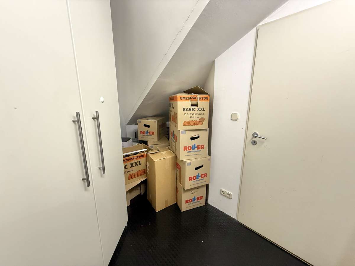 Helle und freundliche 2,5-Zi.-Galeriewohnung in TOP Lage