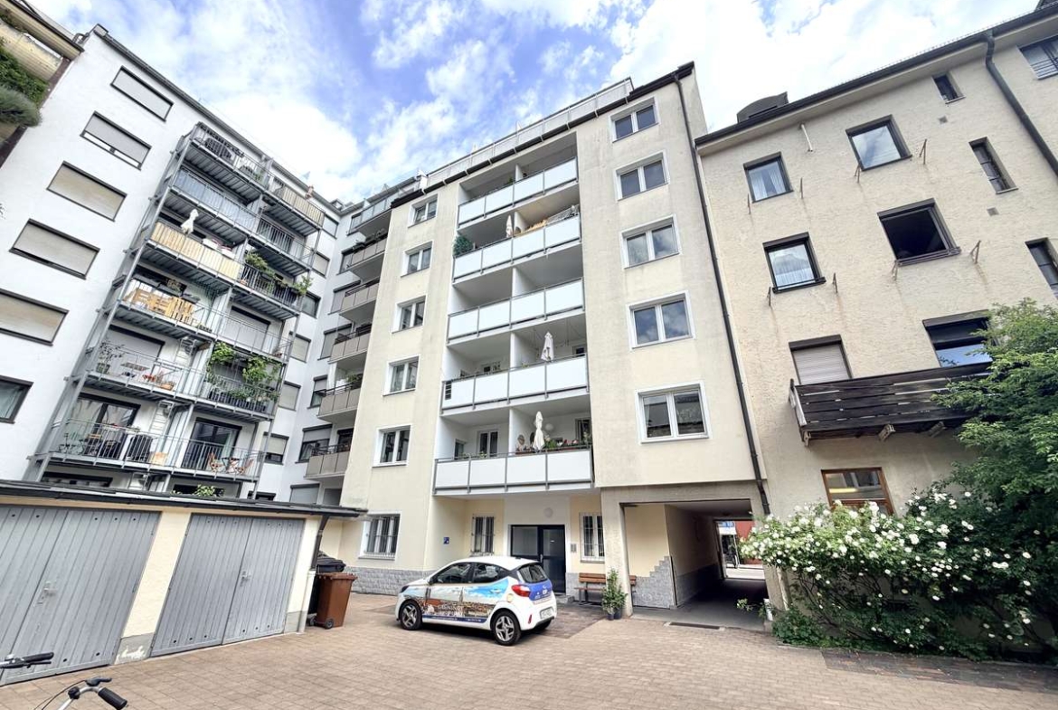 Sonnige 1-Zi.-DACHTERRASSENWHG. in TOP-Lage Schwabing / Maxvorstadt