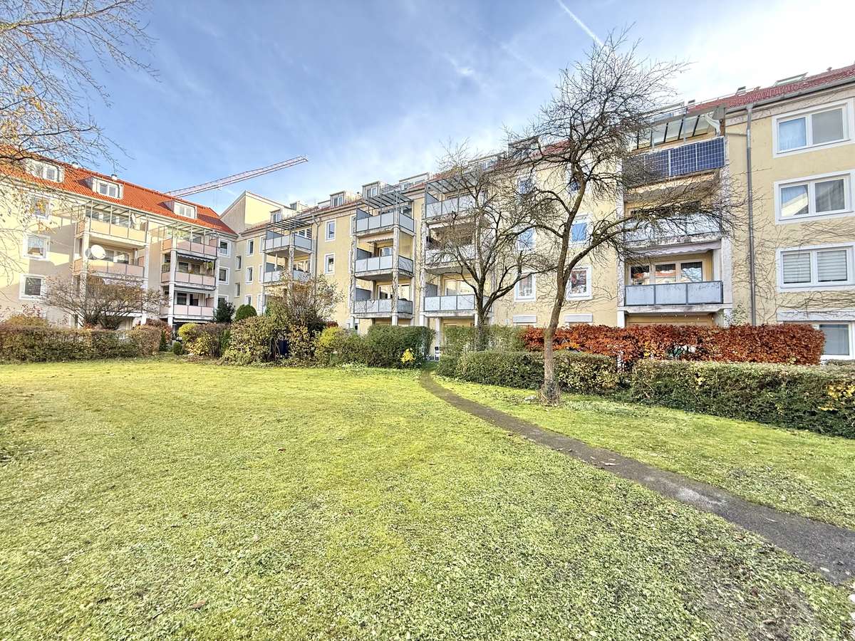 TOP geschnittene 3-Zi.-Whg. mit sonnigem Südwest-Balkon in Unterschleißheim / Nh. S1