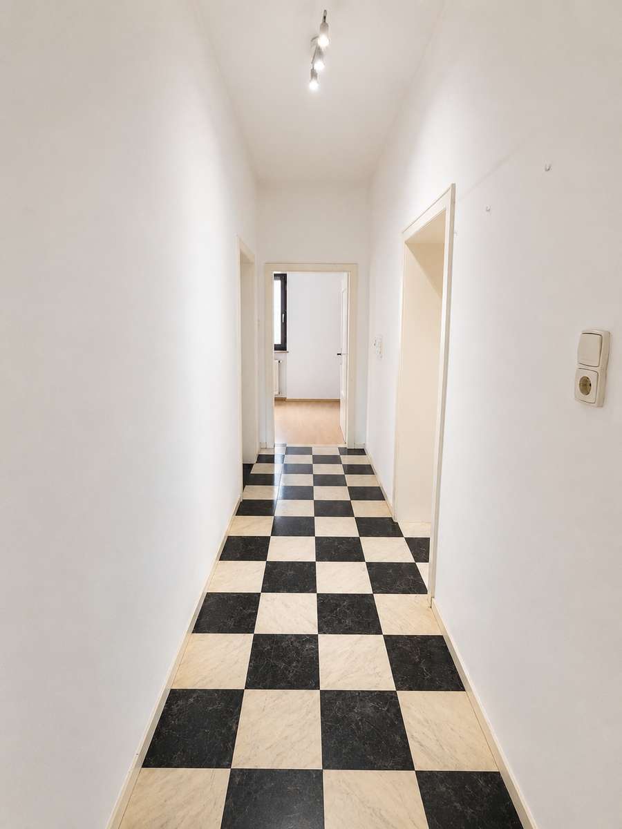 Flur Ihr neues Familienzuhause – 3 Zi. Whg. mit Garten zum Wohlfühlen