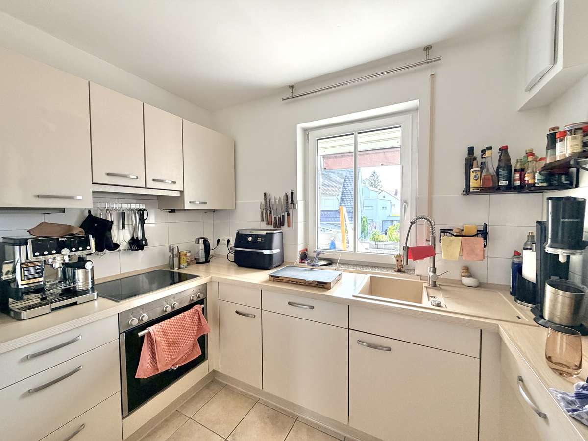 Moderne 2-Zi. -Whg. in ruhiger Lage mit sonnigem Westbalkon & EBK in Kleinhadern