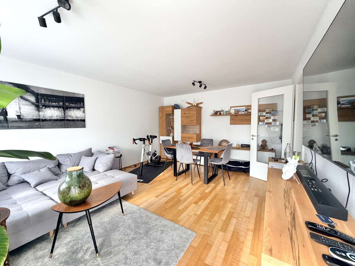 Moderne 2-Zi. -Whg. in ruhiger Lage mit sonnigem Westbalkon & EBK in Kleinhadern