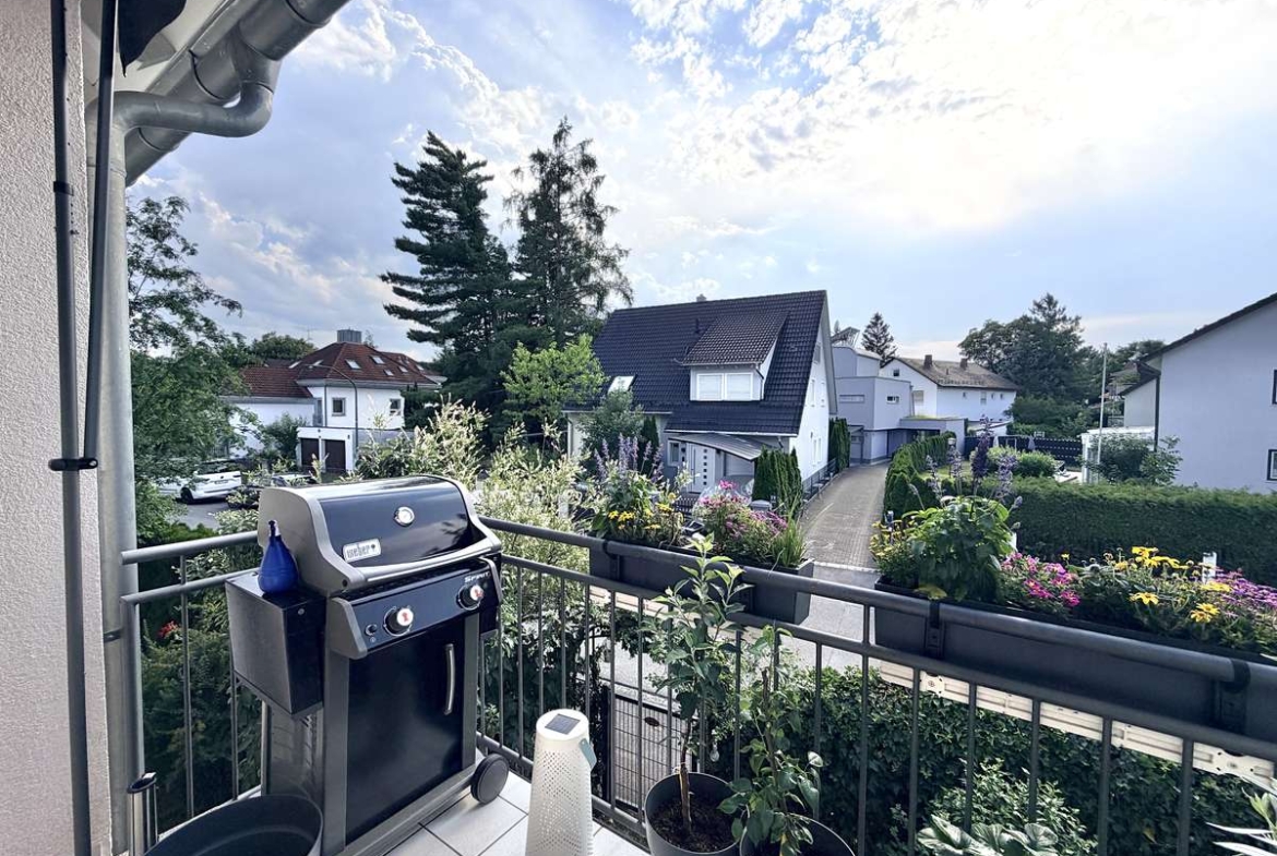 Moderne 2-Zi. -Whg. in ruhiger Lage mit sonnigem Westbalkon & EBK in Kleinhadern