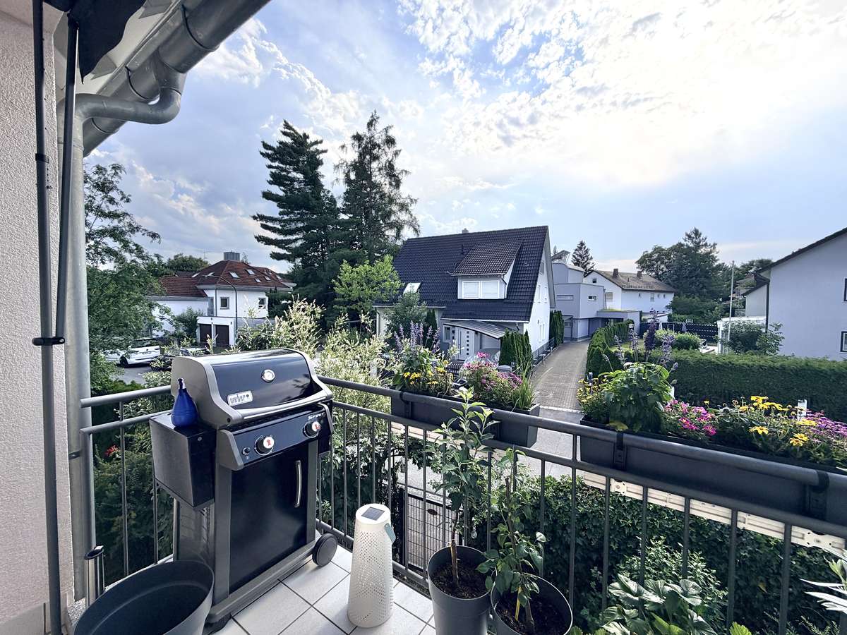Moderne 2-Zi. -Whg. in ruhiger Lage mit sonnigem Westbalkon & EBK in Kleinhadern