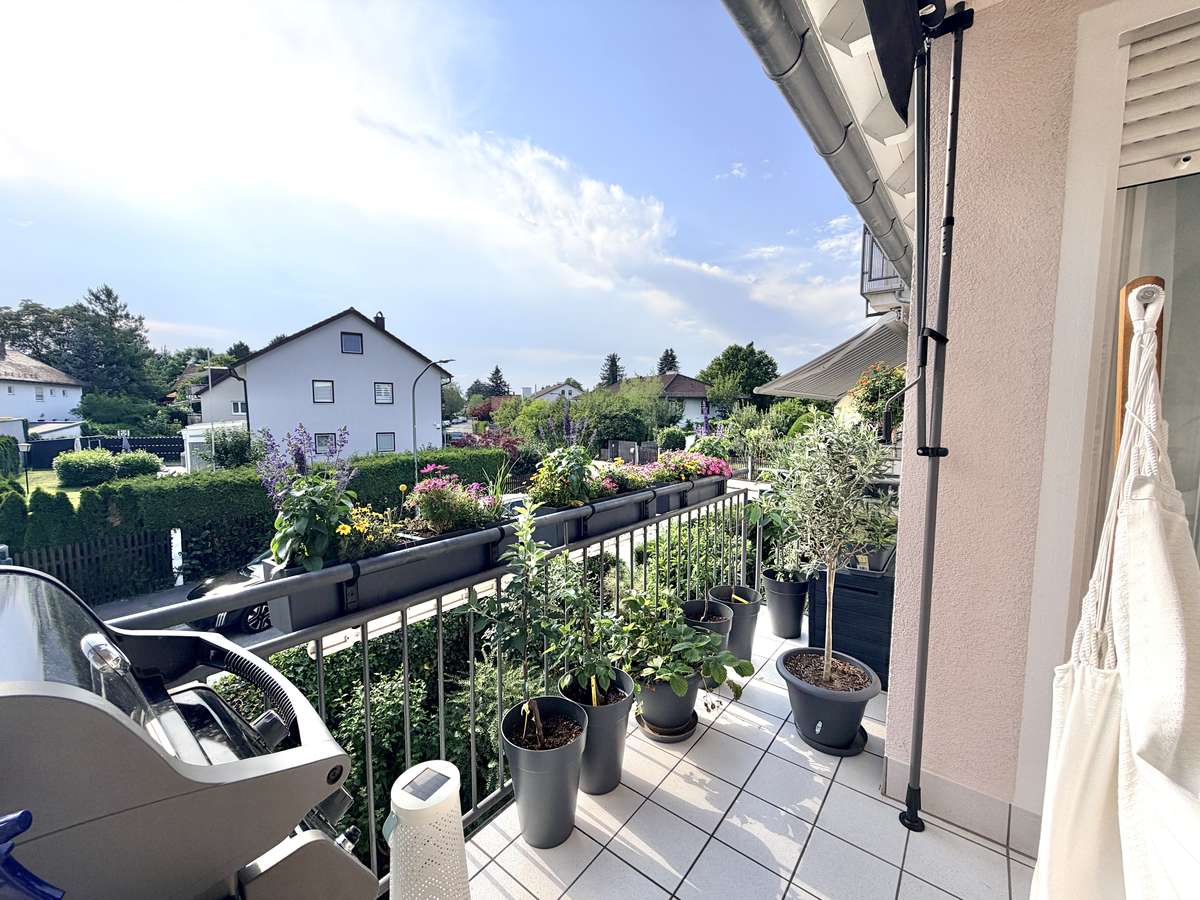 Moderne 2-Zi. -Whg. in ruhiger Lage mit sonnigem Westbalkon & EBK in Kleinhadern