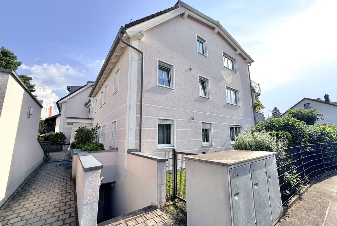 Moderne 2-Zi. -Whg. in ruhiger Lage mit sonnigem Westbalkon & EBK in Kleinhadern