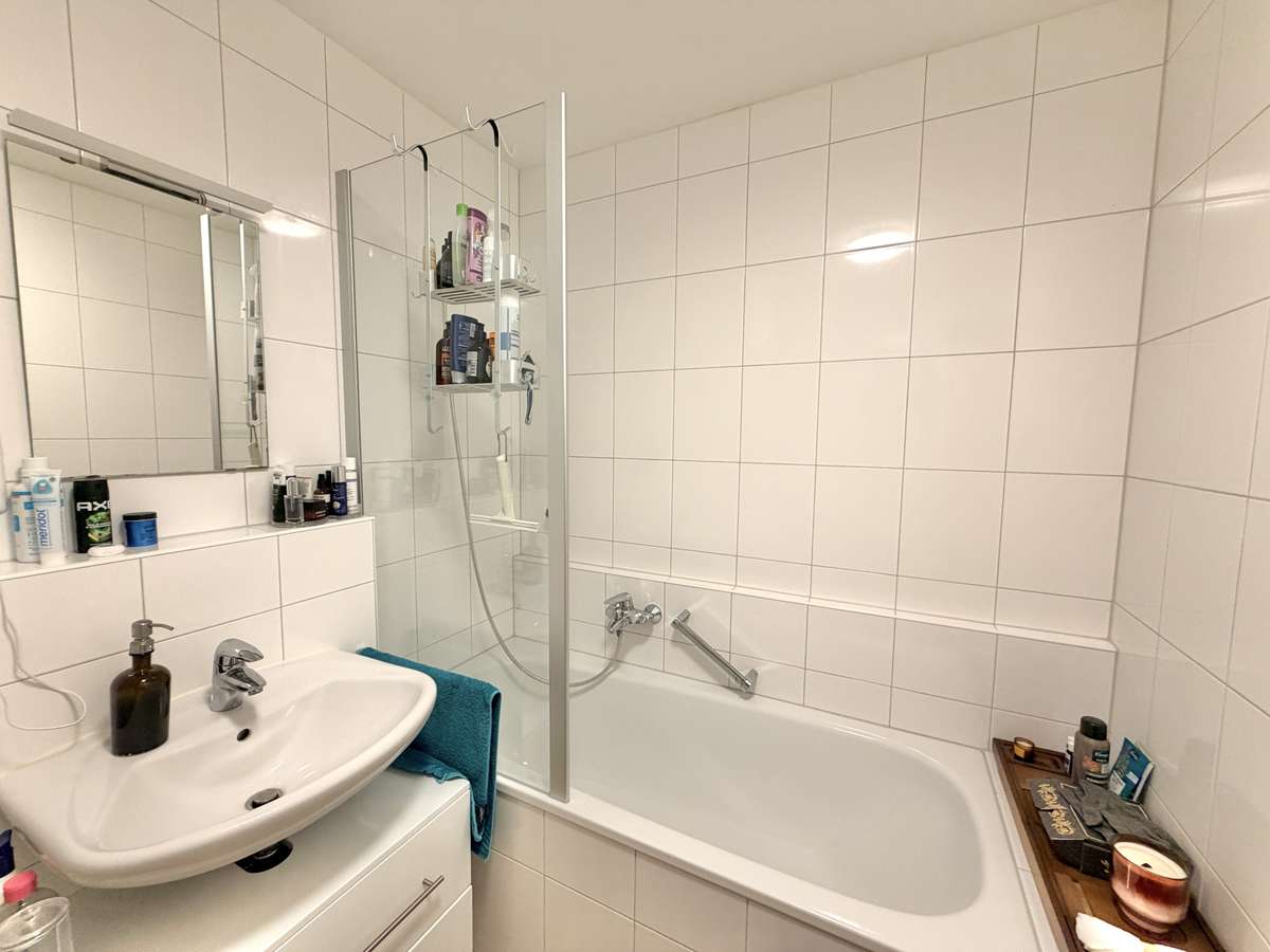 Moderne 2-Zi. -Whg. in ruhiger Lage mit sonnigem Westbalkon & EBK in Kleinhadern