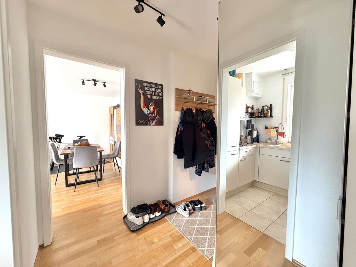 Moderne 2-Zi. -Whg. in ruhiger Lage mit sonnigem Westbalkon & EBK in Kleinhadern