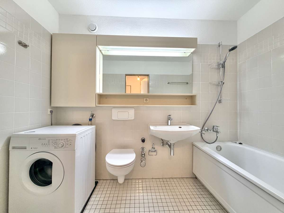 Pärchenwohnung mit sonnigem Südbalkon & EBK / Nähe S1 USH