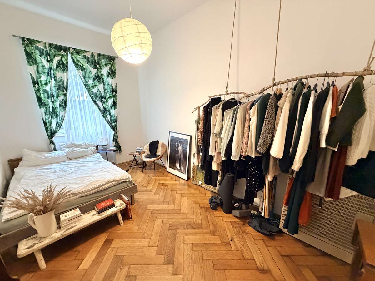 Schlafzimmer Ruhige und sonnige 1,5-Zi.-Altbauwhg. im Herzen vom Westend
