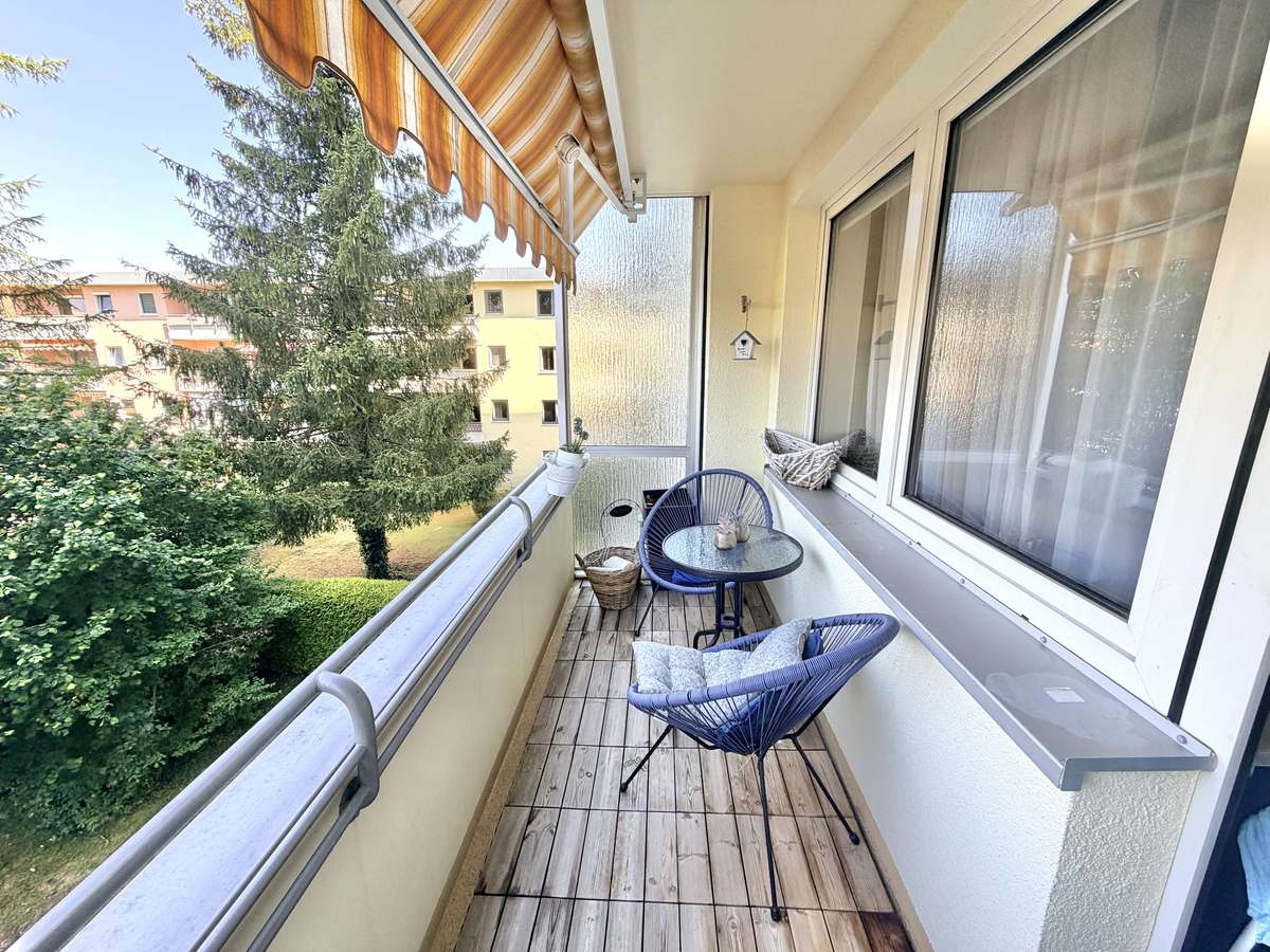 Balkon ZWEITBEZUG nach Sanierung – 2,5-Zi-Whg mit West-Blk in Oberschleißheim / Nh. S1