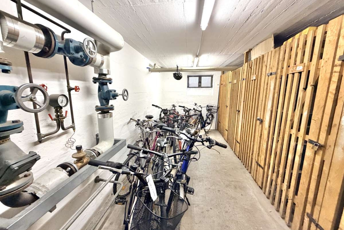 ZWEITBEZUG nach Sanierung – 2,5-Zi-Whg mit West-Blk in Oberschleißheim / Nh. S1