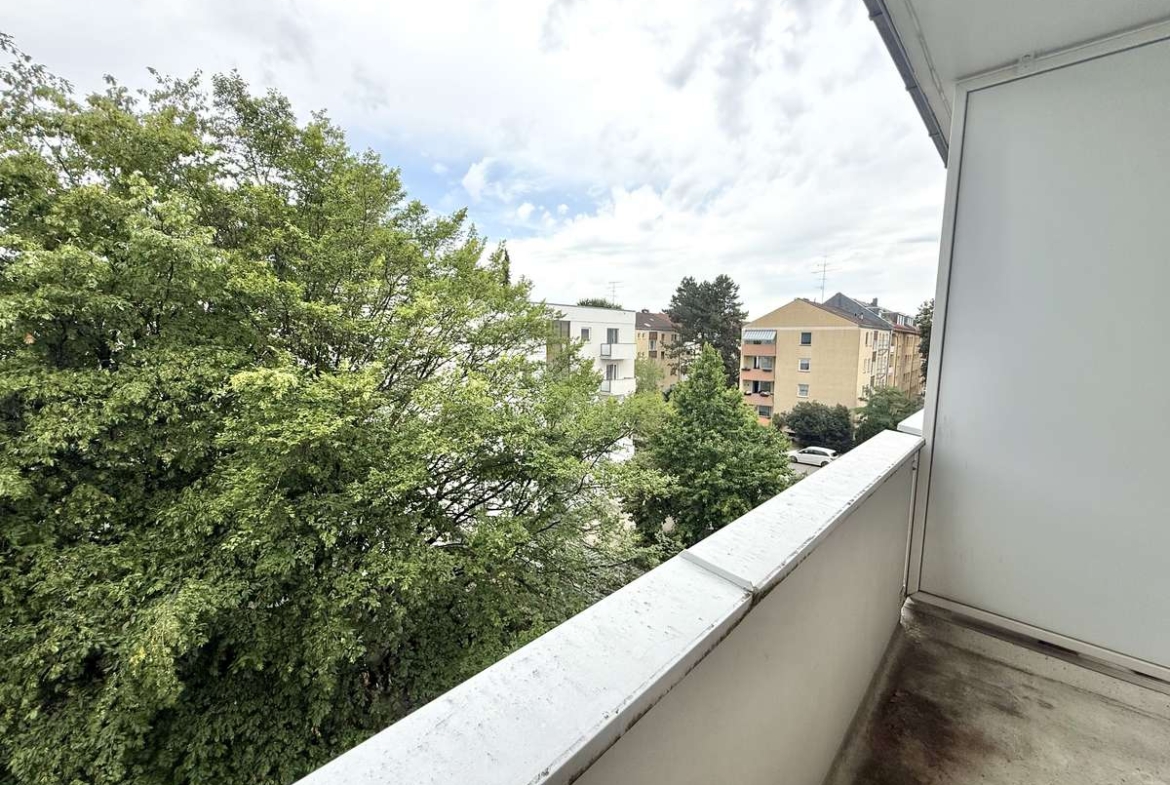 Sonnige und ruhige 1-Zi. Whg. mit großem Westbalkon und Blick ins Grüne
