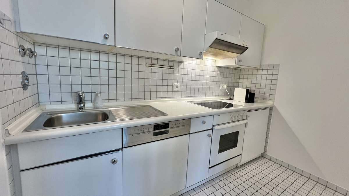 Küche 2-Zi.-Whg. mit Westbalkon – Helles Zuhause in attraktiver Lage