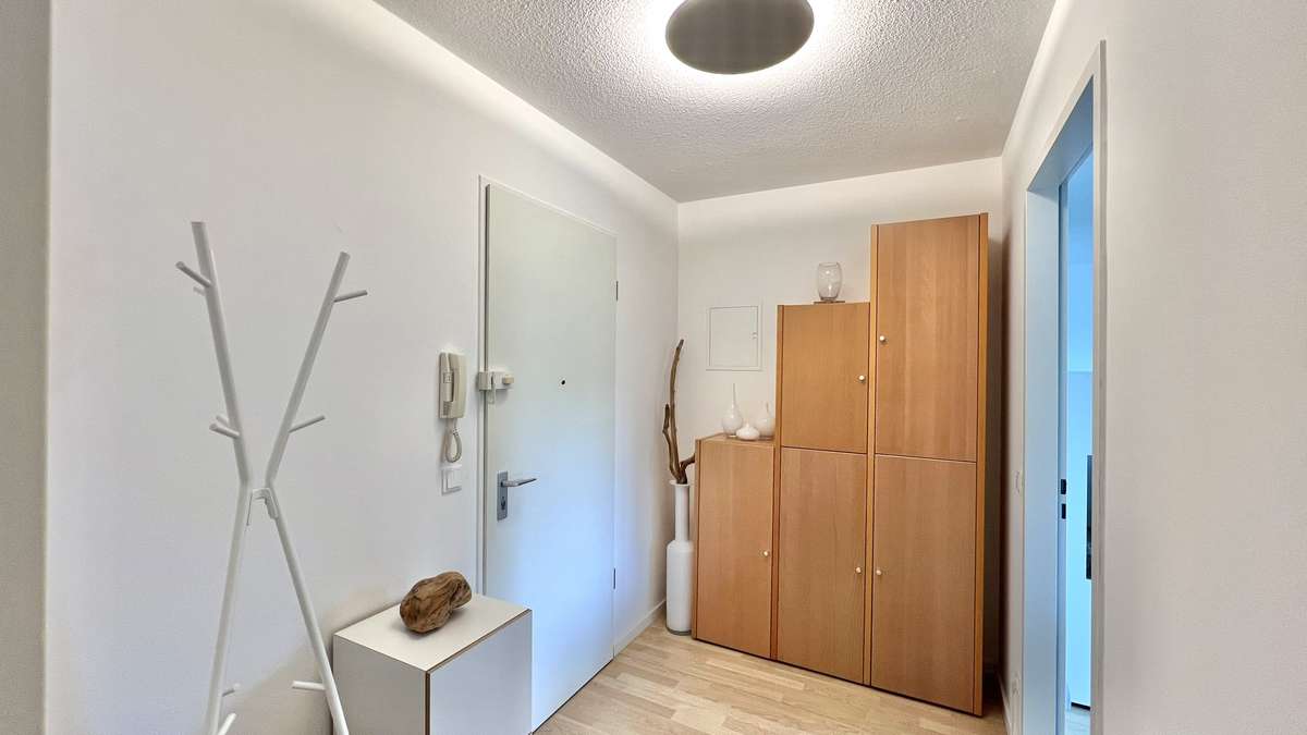 Flur 2-Zi.-Whg. mit Westbalkon – Helles Zuhause in attraktiver Lage