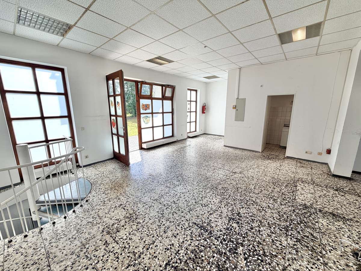 Vielseitig nutzbare Gewerbefläche mit ca. 100 m² in zentraler Lage