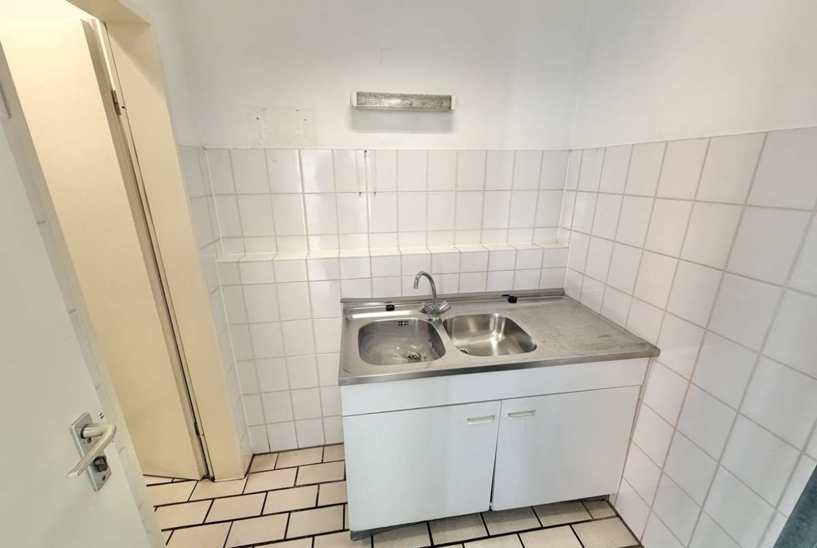 Vielseitig nutzbare Gewerbefläche mit ca. 100 m² in zentraler Lage