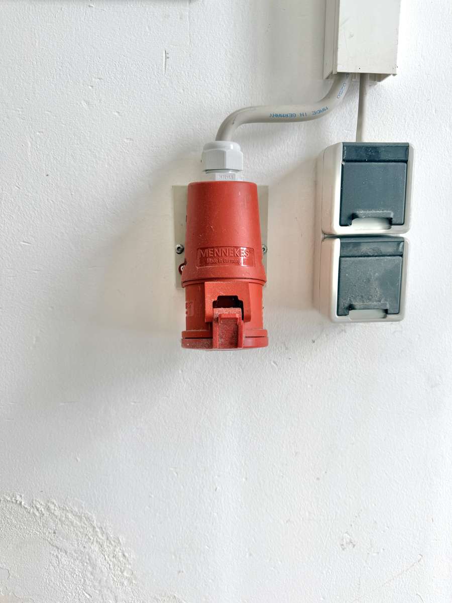 Vielseitig nutzbare Gewerbefläche mit ca. 100 m² in zentraler Lage