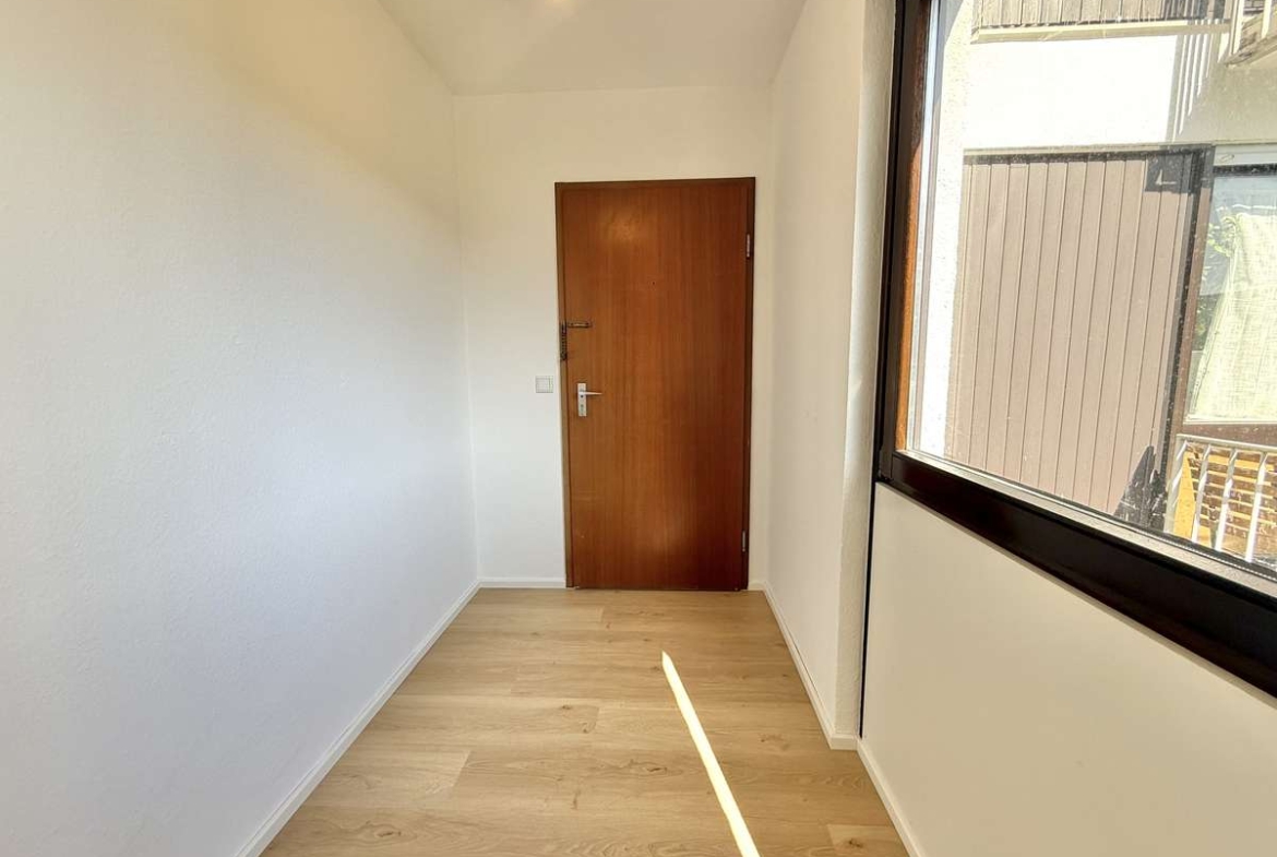 Renovierte 2,5-Zi.-Whg. in S-Bahn Nähe (S1)