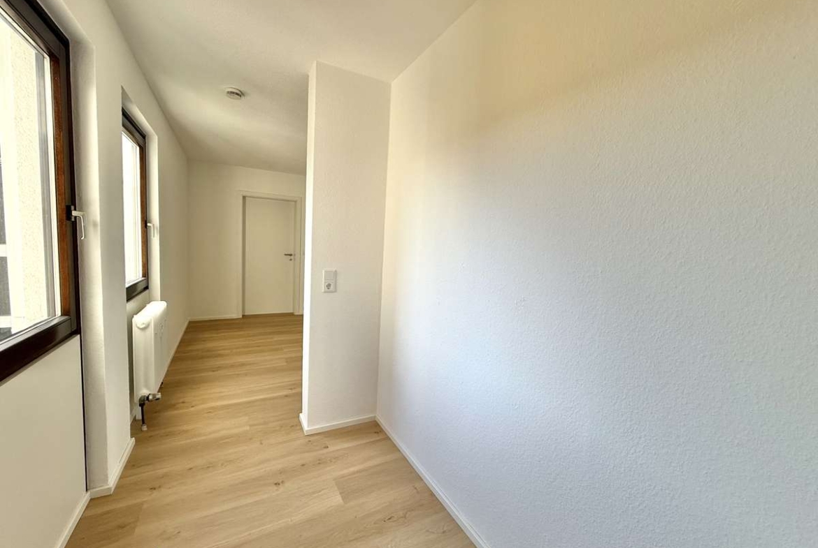 Renovierte 2,5-Zi.-Whg. in S-Bahn Nähe (S1)