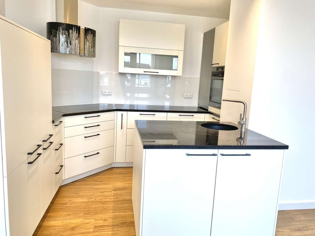 * LUXUS PUR * Sonnige und ruhige 3-Zi. DACHTERRASSEN-Whg. /Nh. S1