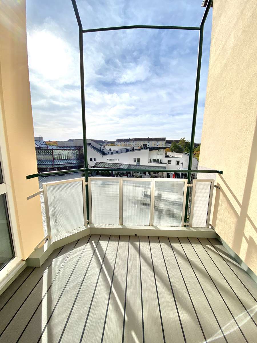* LUXUS PUR * Sonnige und ruhige 3-Zi. DACHTERRASSEN-Whg. /Nh. S1