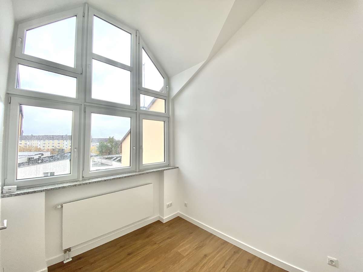 * LUXUS PUR * Sonnige und ruhige 3-Zi. DACHTERRASSEN-Whg. /Nh. S1