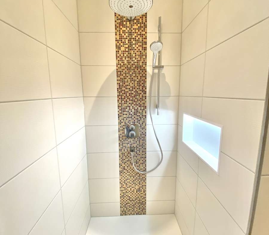 * LUXUS PUR * Sonnige und ruhige 3-Zi. DACHTERRASSEN-Whg. /Nh. S1