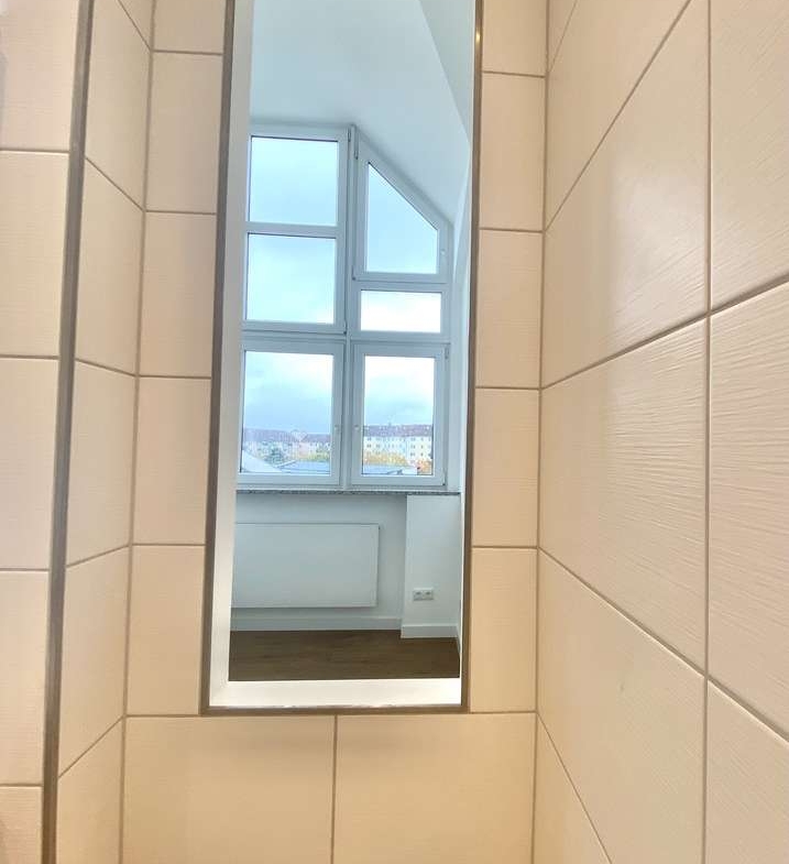 * LUXUS PUR * Sonnige und ruhige 3-Zi. DACHTERRASSEN-Whg. /Nh. S1