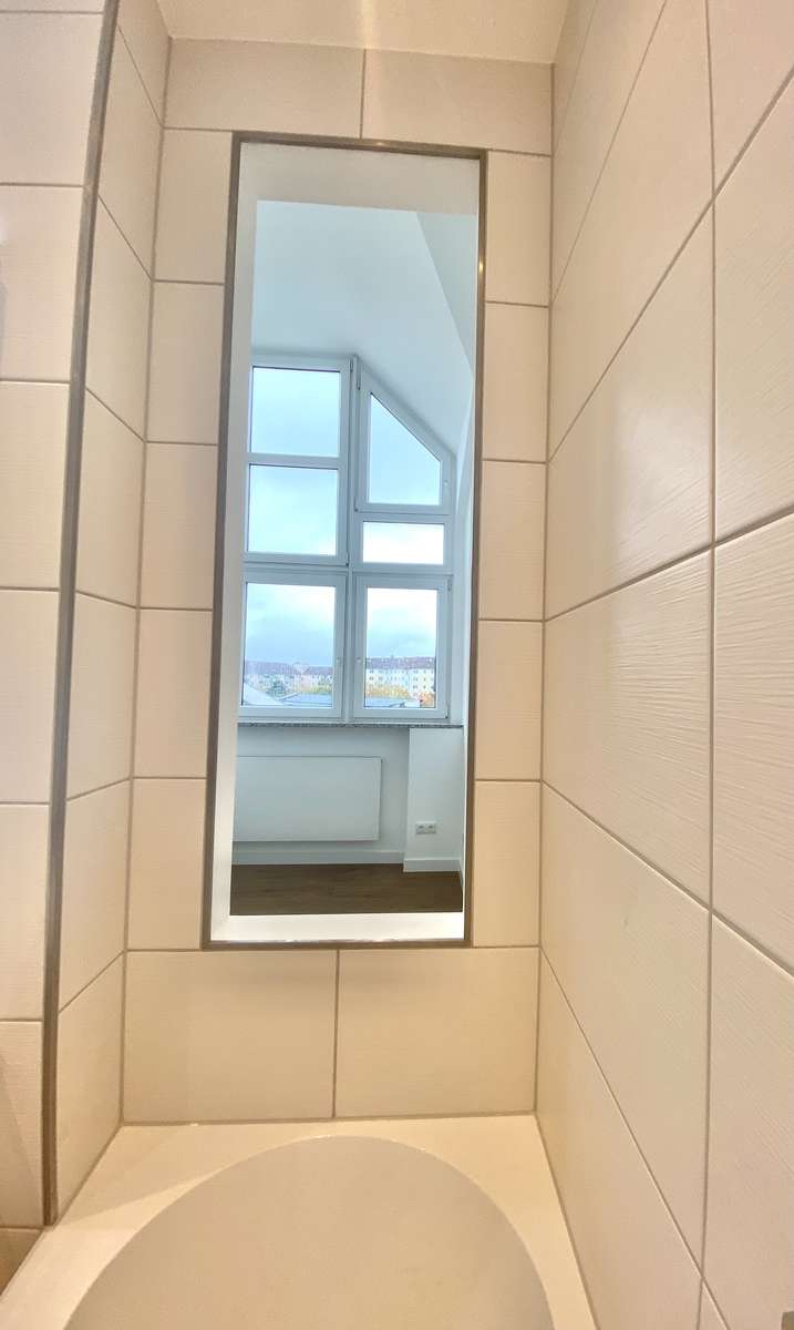* LUXUS PUR * Sonnige und ruhige 3-Zi. DACHTERRASSEN-Whg. /Nh. S1