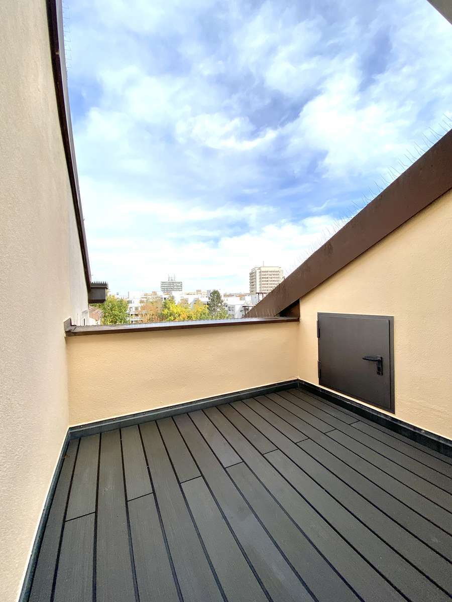 * LUXUS PUR * Sonnige und ruhige 3-Zi. DACHTERRASSEN-Whg. /Nh. S1