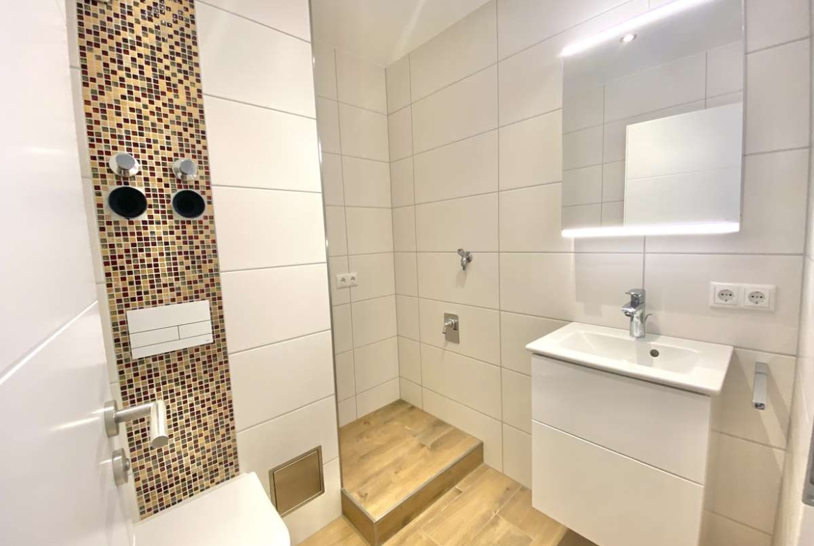 * LUXUS PUR * Sonnige und ruhige 3-Zi. DACHTERRASSEN-Whg. /Nh. S1