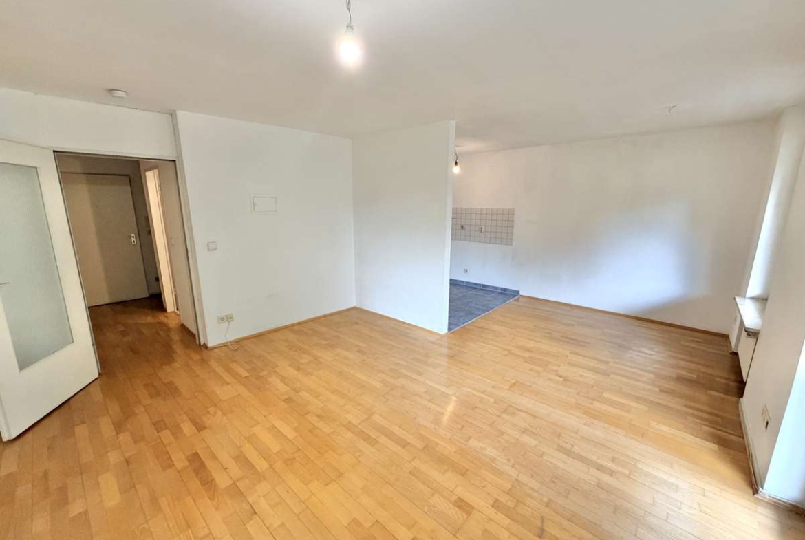 AB SOFORT FREI !! Sonnige 2 Zi.-Whg mit großem Süd-Balkon in Alt-Moosach
