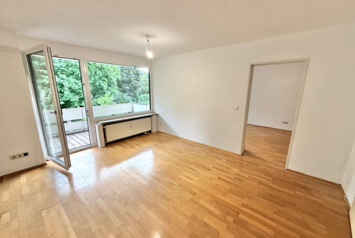 AB SOFORT FREI !! Sonnige 2 Zi.-Whg mit großem Süd-Balkon in Alt-Moosach
