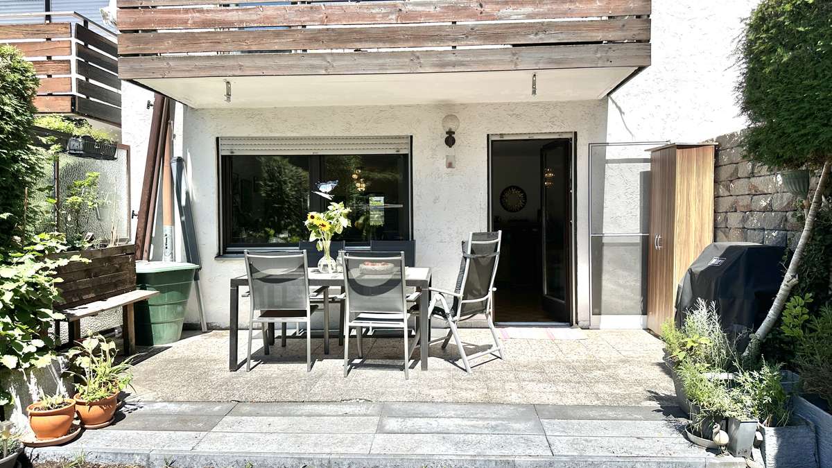 Familienfreundliche DHH mit ausgebauten Dachgeschoss und sonnigen Südost Garten