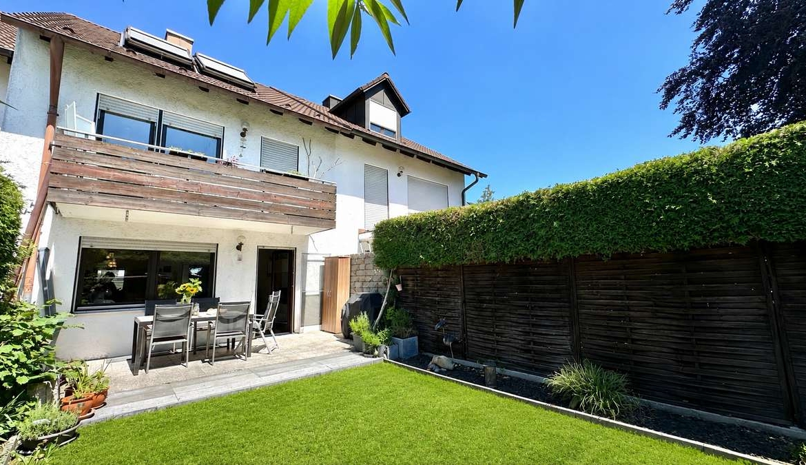 Familienfreundliche DHH mit ausgebauten Dachgeschoss und sonnigen Südost Garten