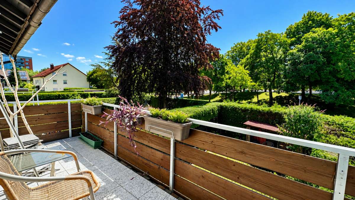 Familienfreundliche DHH mit ausgebauten Dachgeschoss und sonnigen Südost Garten