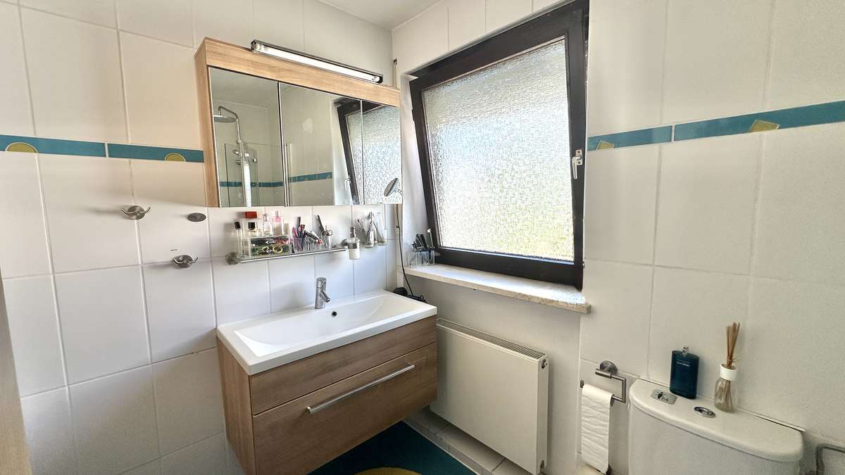 Familienfreundliche DHH mit ausgebauten Dachgeschoss und sonnigen Südost Garten