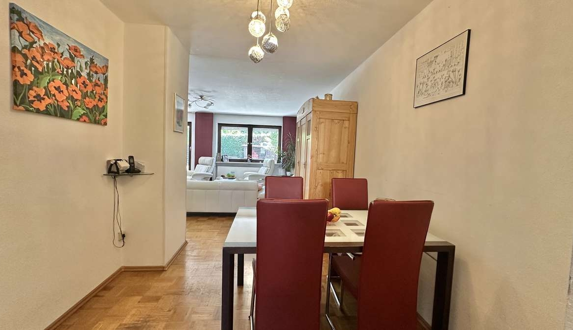 Familienfreundliche DHH mit ausgebauten Dachgeschoss und sonnigen Südost Garten