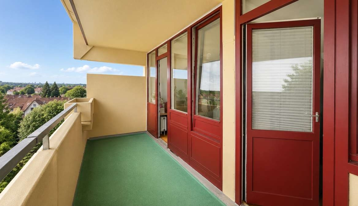 TOP geschnittene 3-Zi. Whg. in Unterschleißheim mit Pool & Sauna